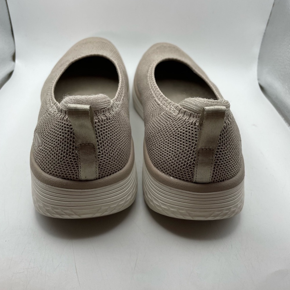 Skechers Max Cushioning Lite women’s taupe loafers size 8.5 - Picture 2 of 9